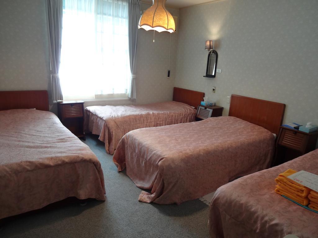 Ishiuchi Pension Bruges Minamiuonuma Rum bild